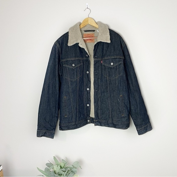 [Levi's] Men's Dark Wash Shearling Lining Denim Jacket
